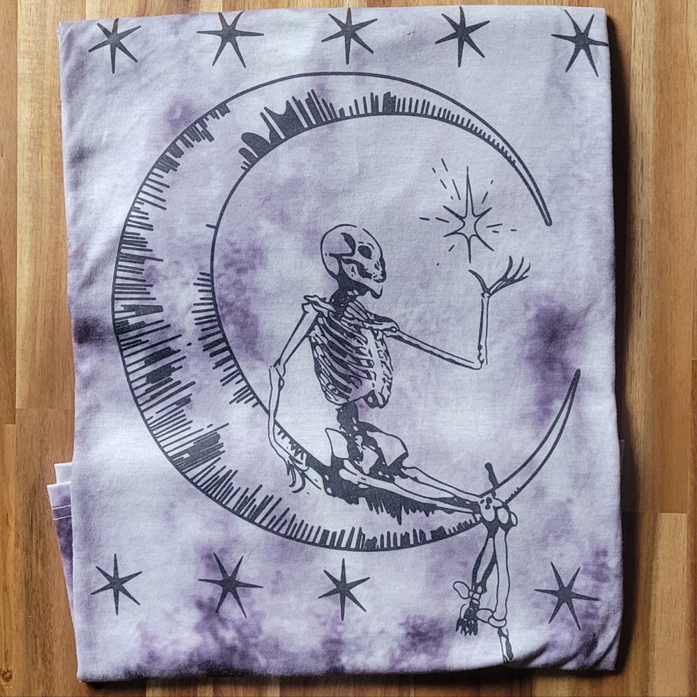 Moon Graphic Tee 🌙